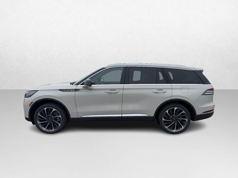 new 2025 Lincoln Aviator car, priced at $79,750