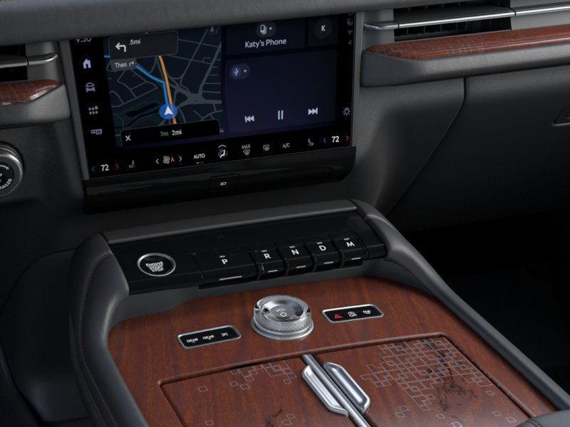 new 2025 Lincoln Navigator car