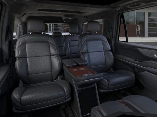 new 2025 Lincoln Navigator car