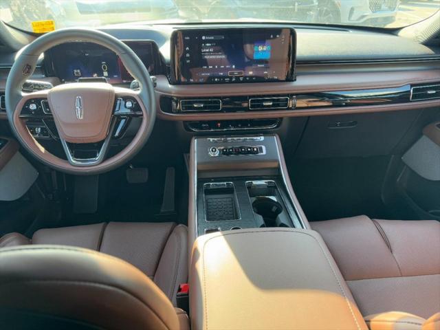 new 2025 Lincoln Aviator car, priced at $80,600