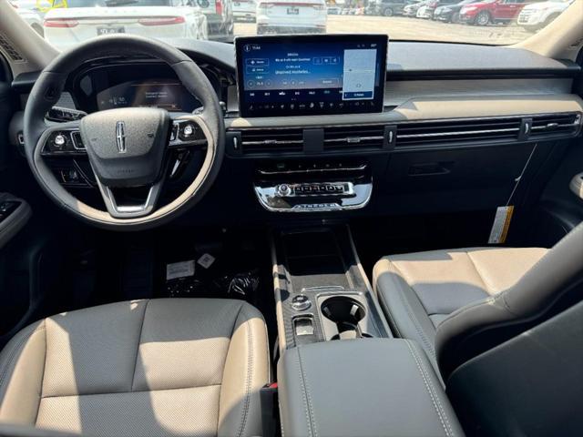 new 2025 Lincoln Corsair car, priced at $45,670