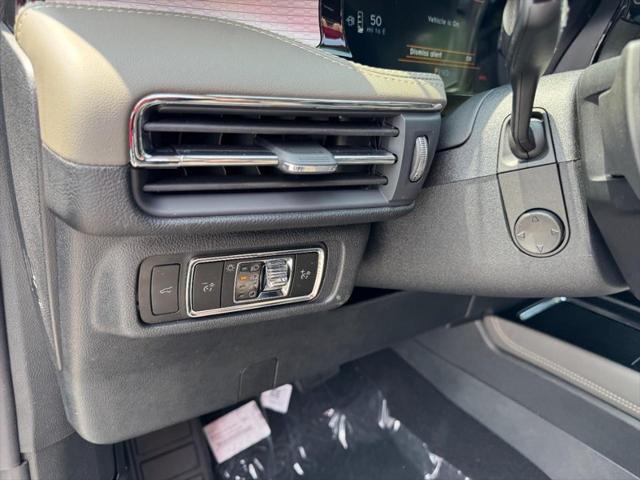 new 2025 Lincoln Corsair car, priced at $45,670