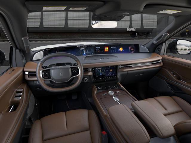 new 2025 Lincoln Navigator car, priced at $105,975