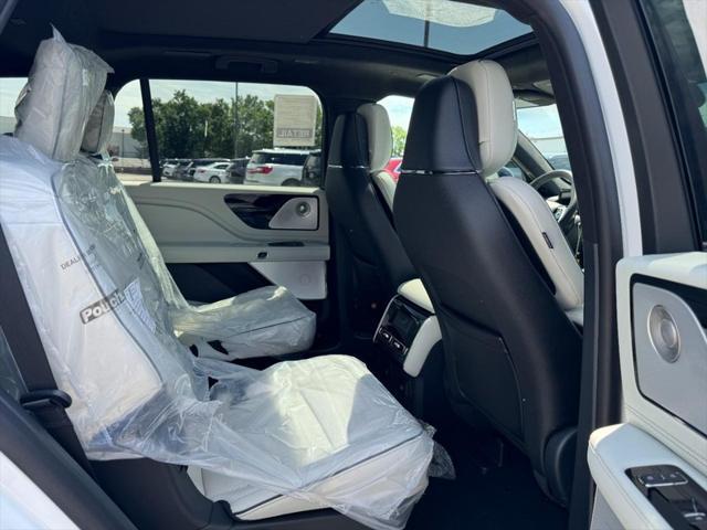 new 2025 Lincoln Aviator car, priced at $97,625