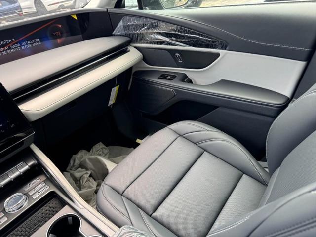 new 2025 Lincoln Nautilus car, priced at $49,723