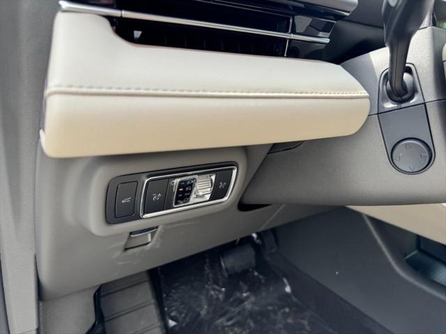 new 2024 Lincoln Nautilus car, priced at $57,067