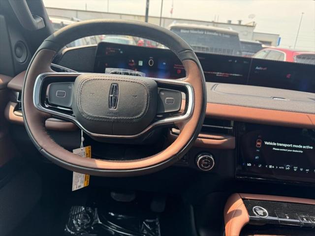 new 2025 Lincoln Navigator car, priced at $109,295