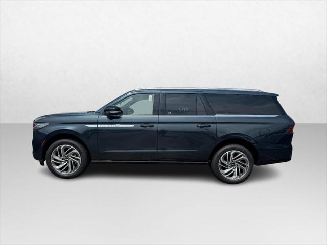 new 2025 Lincoln Navigator car, priced at $109,295