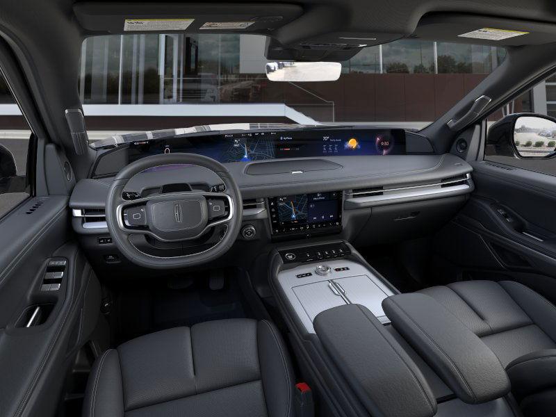 new 2025 Lincoln Navigator car, priced at $109,675