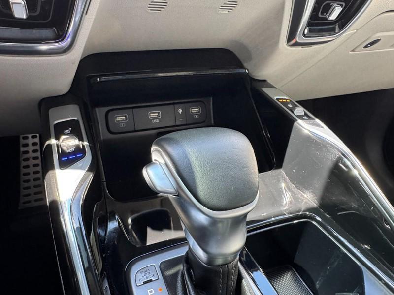 used 2023 Kia Sorento car, priced at $33,995