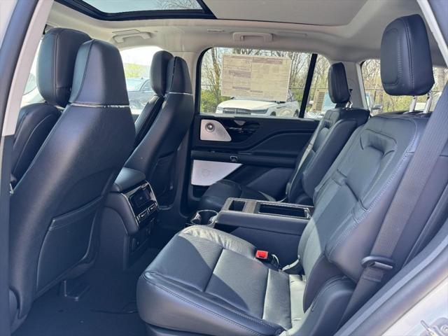 new 2025 Lincoln Aviator car, priced at $75,401