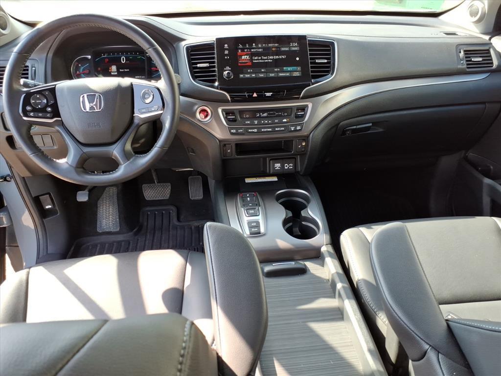 used 2022 Honda Pilot car, priced at $36,995