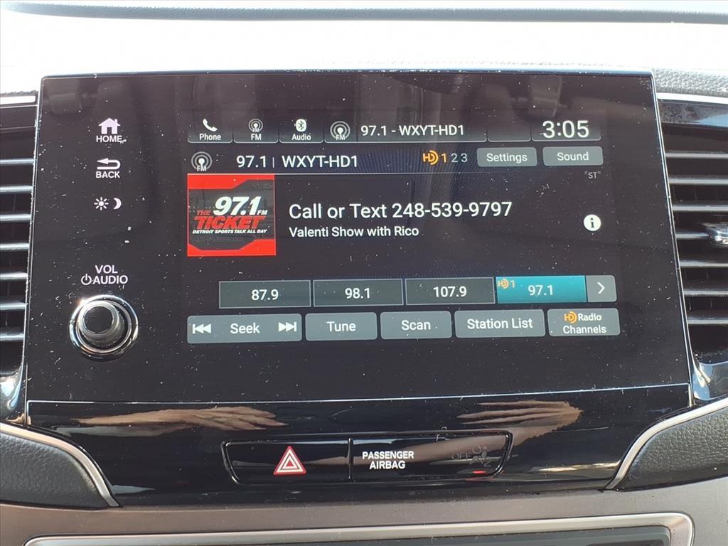 used 2022 Honda Pilot car, priced at $36,995