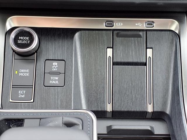 used 2025 Lexus GX 550 car, priced at $99,995