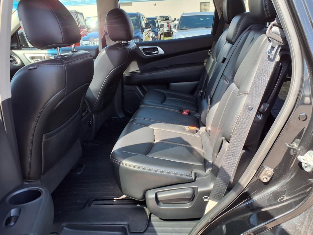 used 2016 Nissan Pathfinder car, priced at $9,995