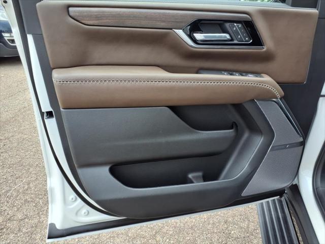 used 2025 GMC Yukon XL car, priced at $117,995