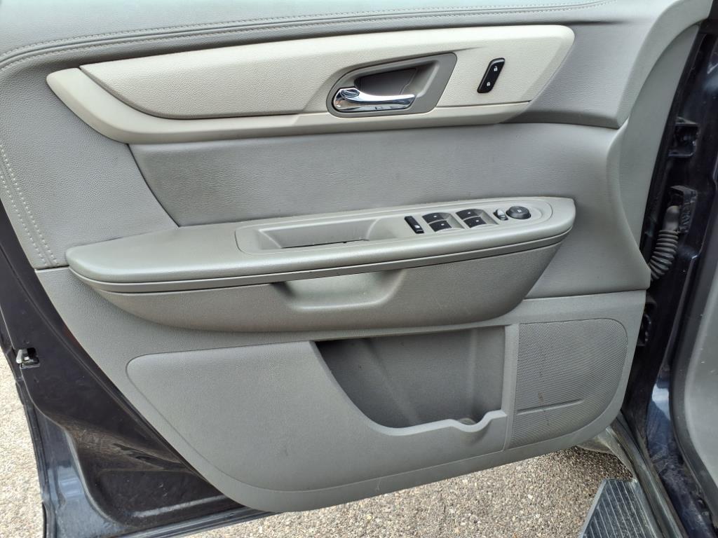 used 2017 Chevrolet Traverse car, priced at $16,267