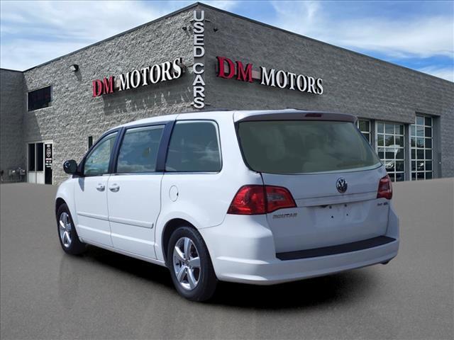 used 2011 Volkswagen Routan car, priced at $4,995