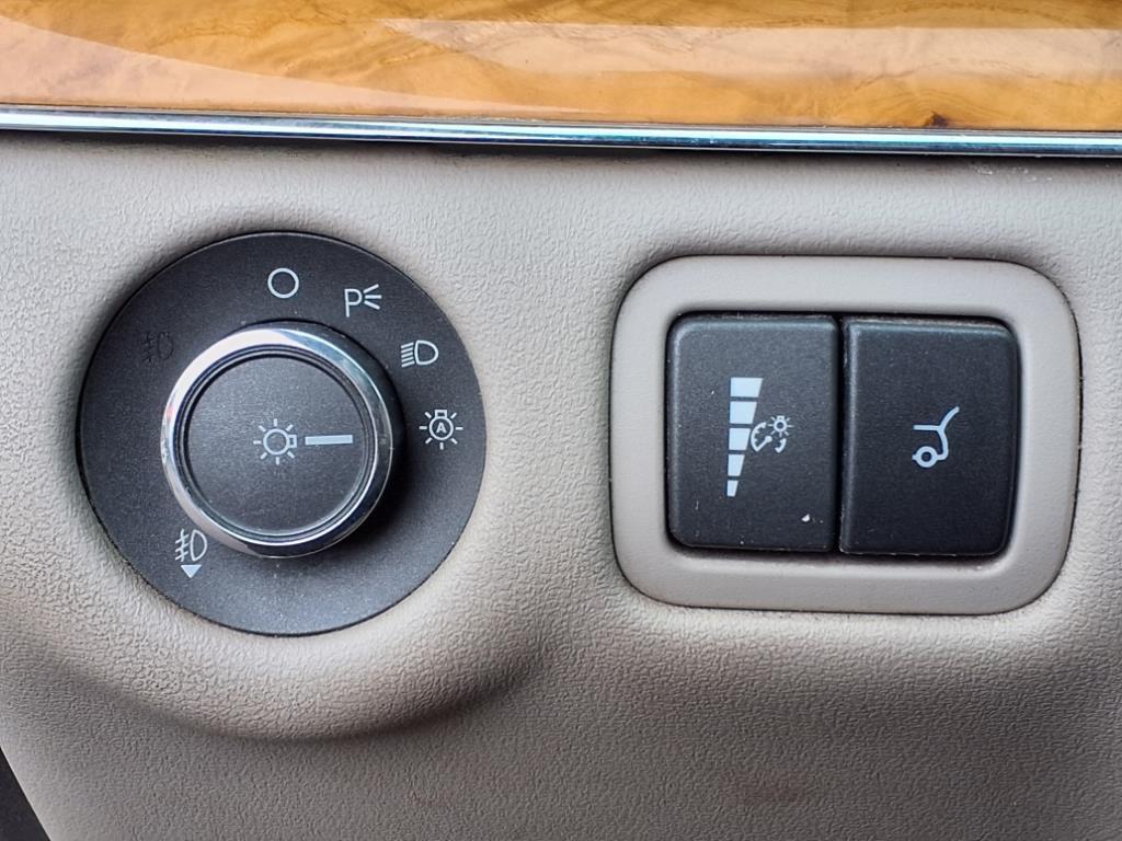 used 2011 Lincoln MKT car, priced at $2,995