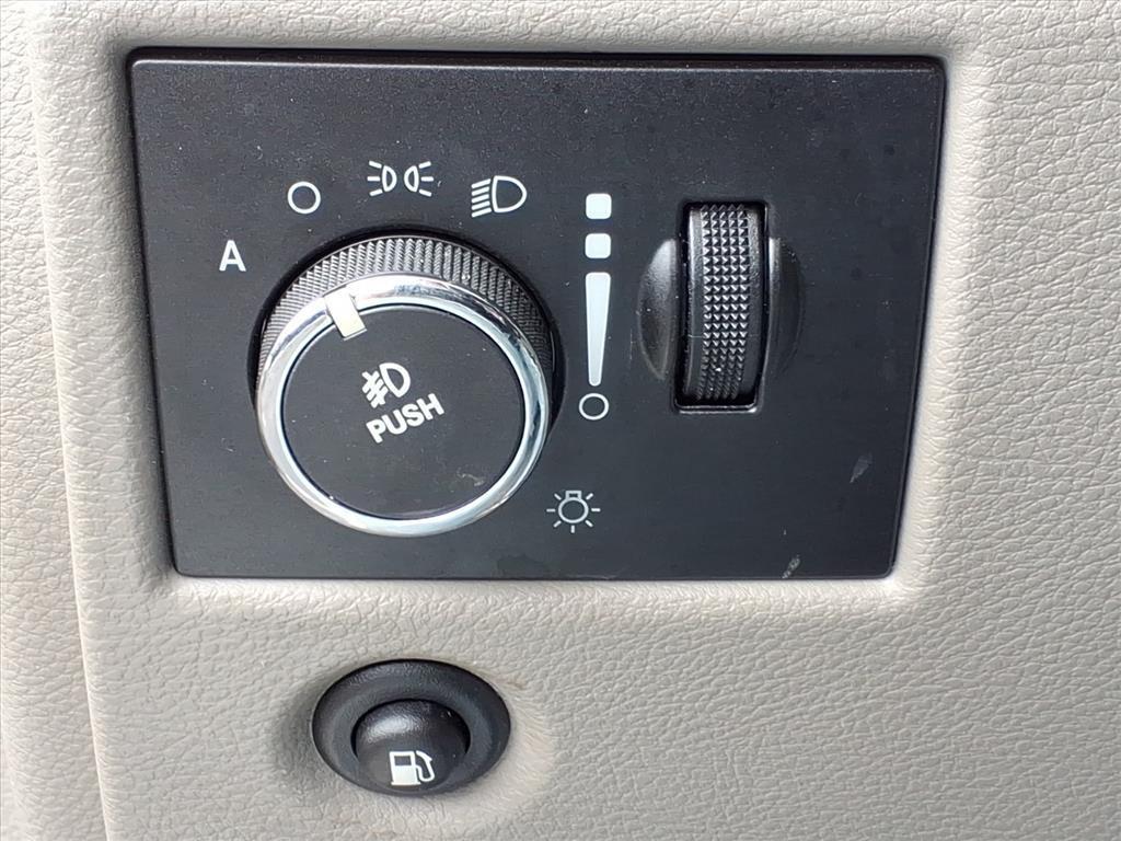 used 2012 Jeep Grand Cherokee car, priced at $7,995