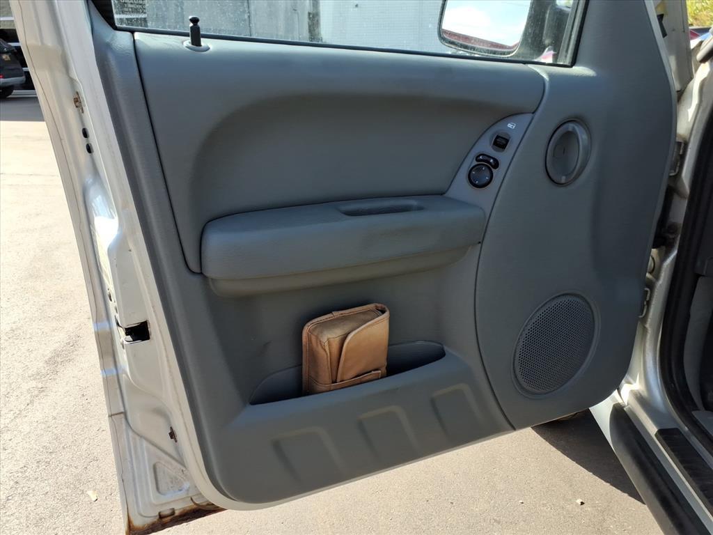 used 2006 Jeep Liberty car, priced at $4,995