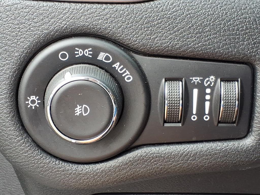 used 2019 Jeep Cherokee car, priced at $13,995
