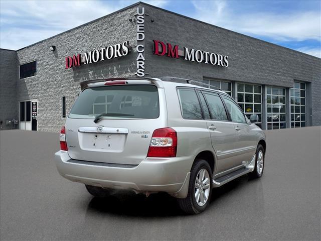 used 2006 Toyota Highlander Hybrid car, priced at $11,995