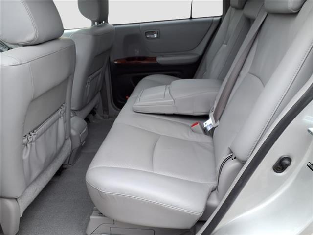 used 2006 Toyota Highlander Hybrid car, priced at $11,995