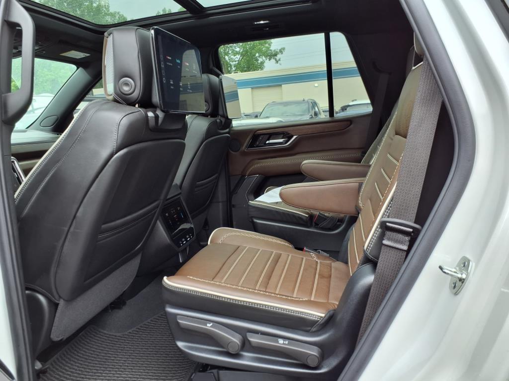 used 2025 GMC Yukon car, priced at $107,995