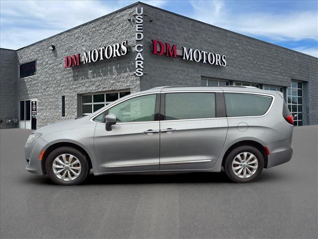 used 2019 Chrysler Pacifica car, priced at $14,995