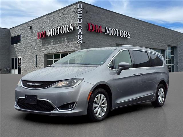 used 2019 Chrysler Pacifica car, priced at $15,995