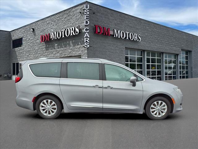 used 2019 Chrysler Pacifica car, priced at $14,995