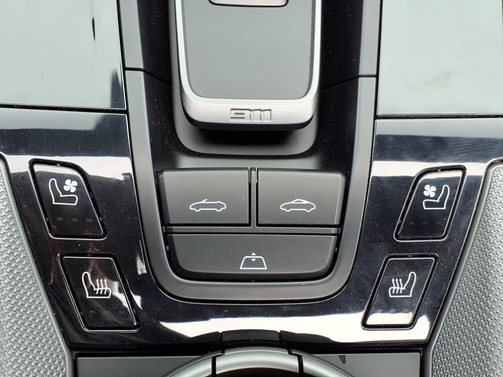 used 2025 Porsche 911 car, priced at $179,995