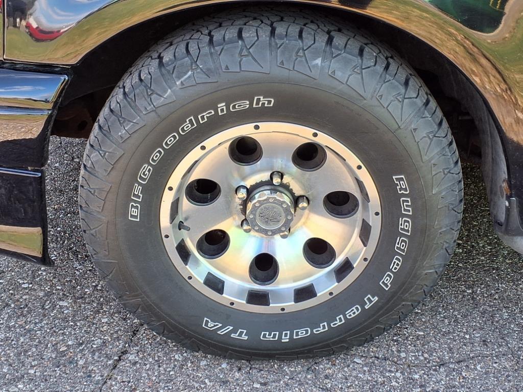 used 2000 Ford F-150 car, priced at $12,995