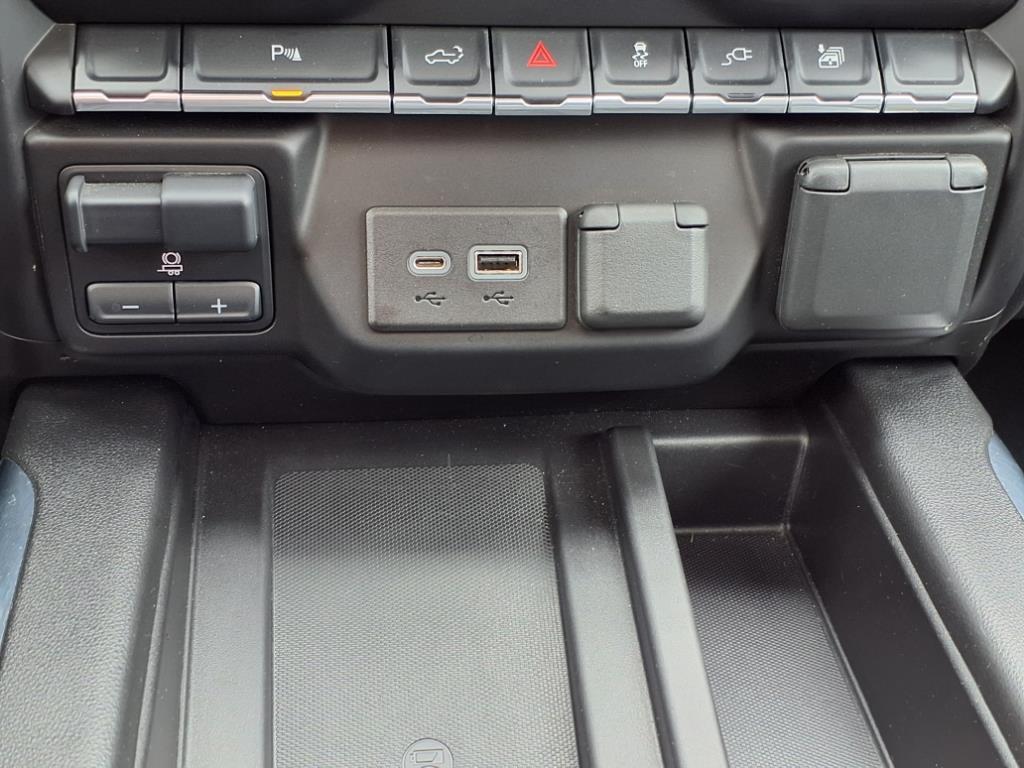 used 2021 Chevrolet Silverado 1500 car, priced at $42,995