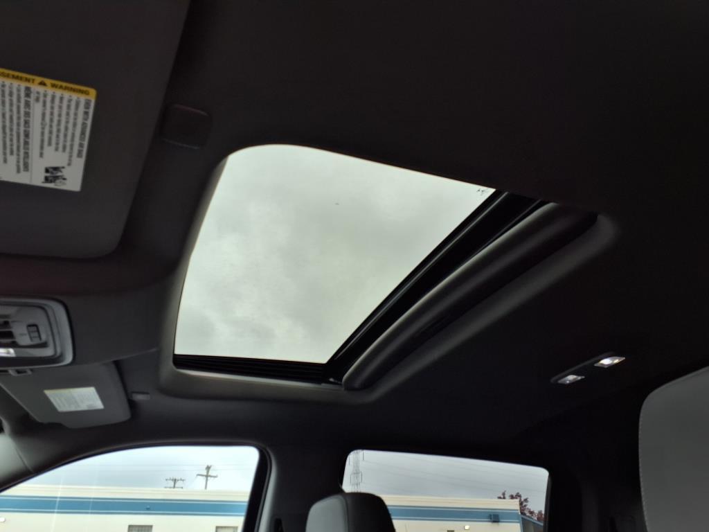 used 2021 Chevrolet Silverado 1500 car, priced at $42,995
