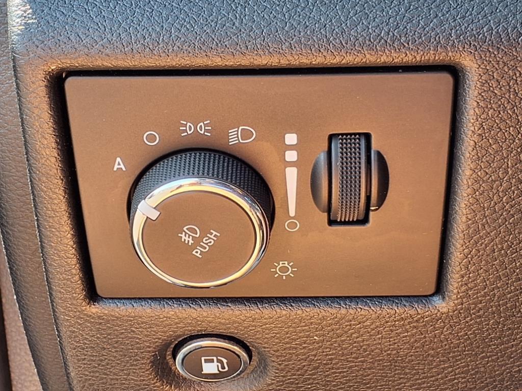 used 2020 Jeep Grand Cherokee car, priced at $24,995