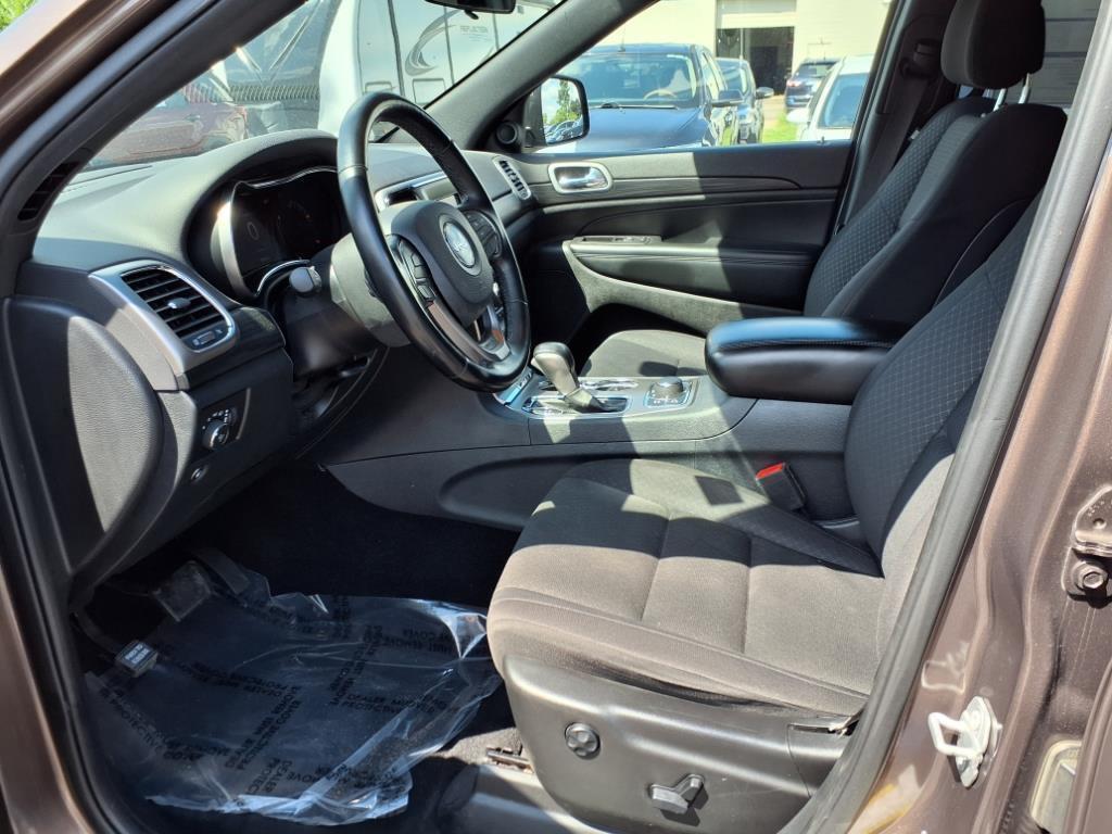 used 2020 Jeep Grand Cherokee car, priced at $24,995