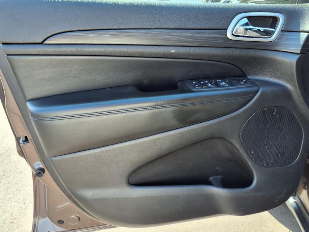 used 2020 Jeep Grand Cherokee car, priced at $24,995