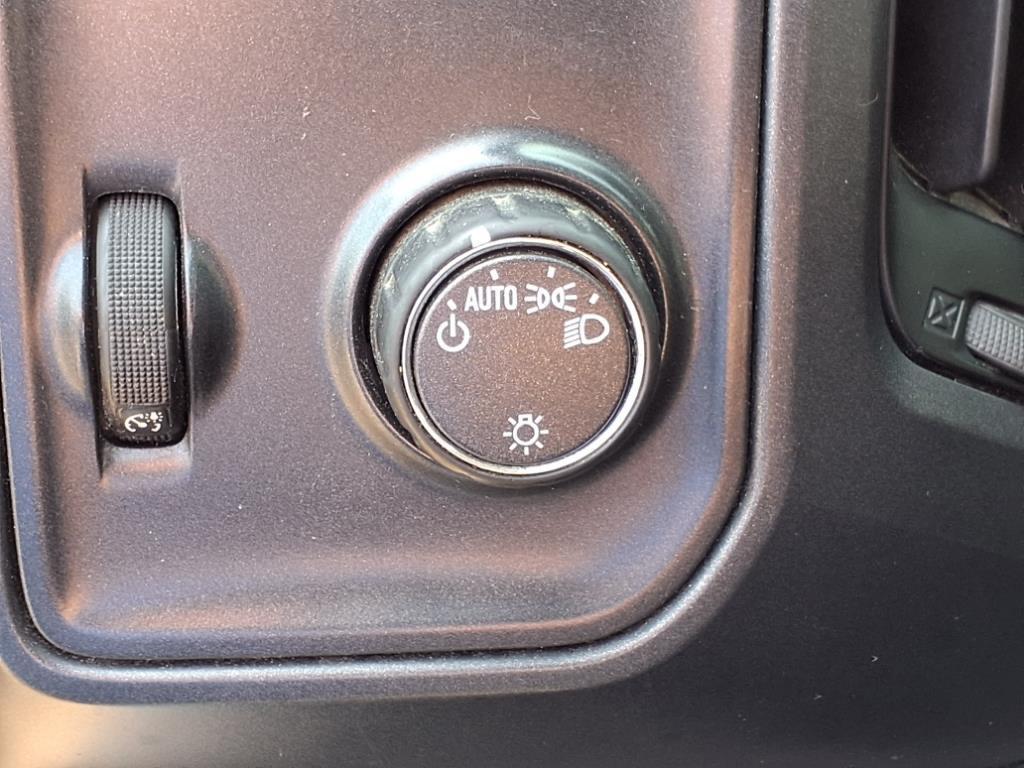 used 2018 GMC Sierra 1500 car, priced at $23,995