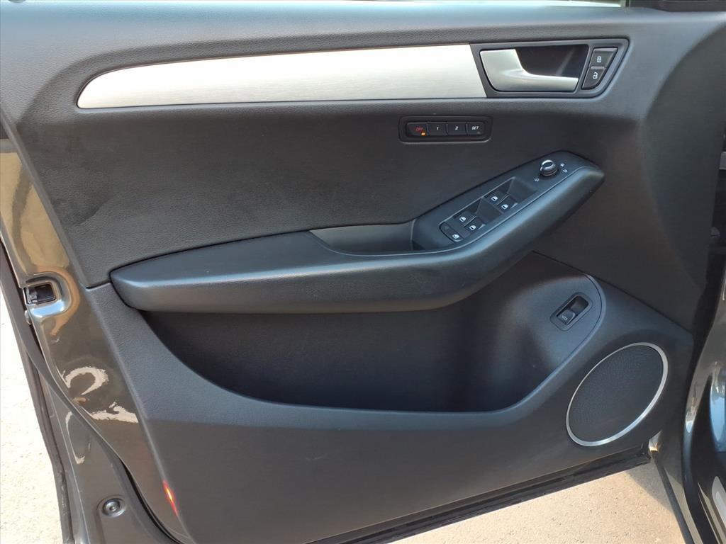 used 2012 Audi Q5 car, priced at $6,995