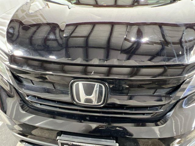 used 2021 Honda Pilot car, priced at $25,000