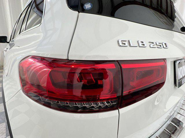 used 2022 Mercedes-Benz GLB 250 car, priced at $29,000