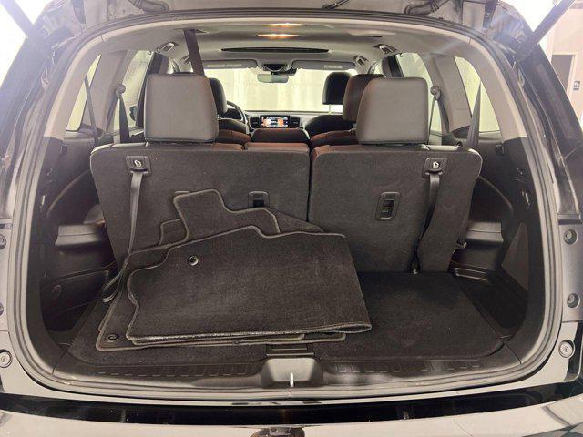 used 2022 Honda Pilot car, priced at $29,000