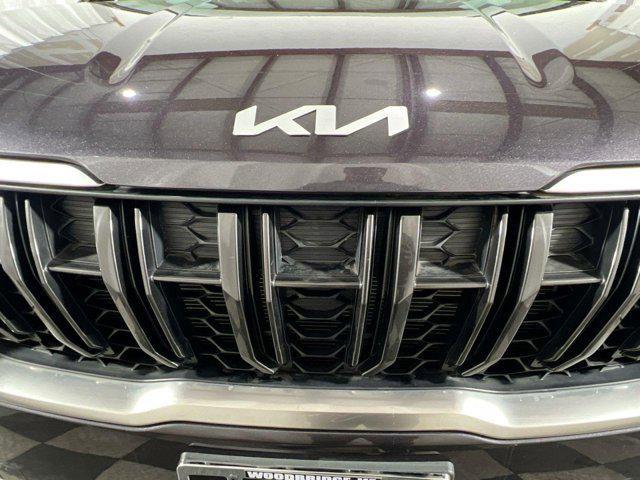 used 2023 Kia Carnival car, priced at $31,000