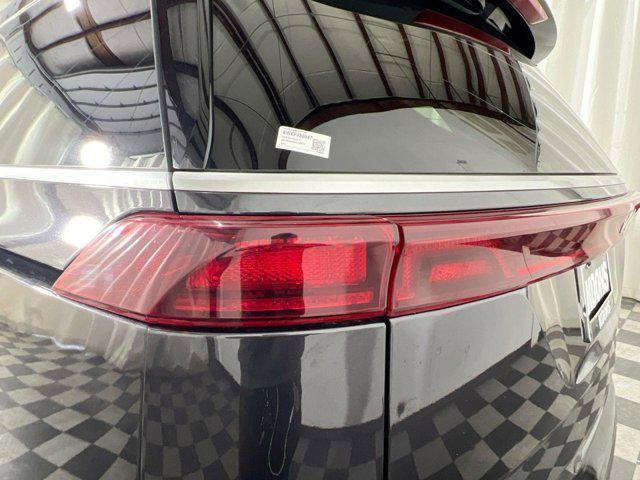 used 2023 Kia Carnival car, priced at $31,000
