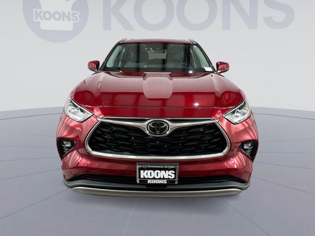 used 2021 Toyota Highlander car, priced at $36,000