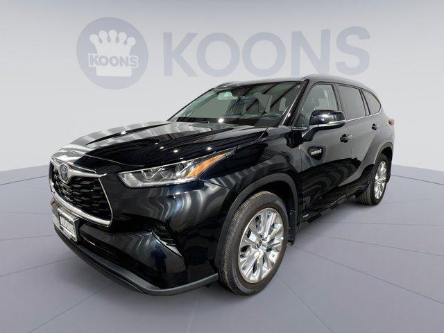 used 2021 Toyota Highlander Hybrid car, priced at $35,000
