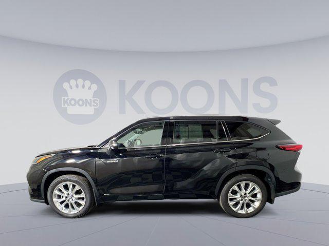 used 2021 Toyota Highlander Hybrid car, priced at $35,000