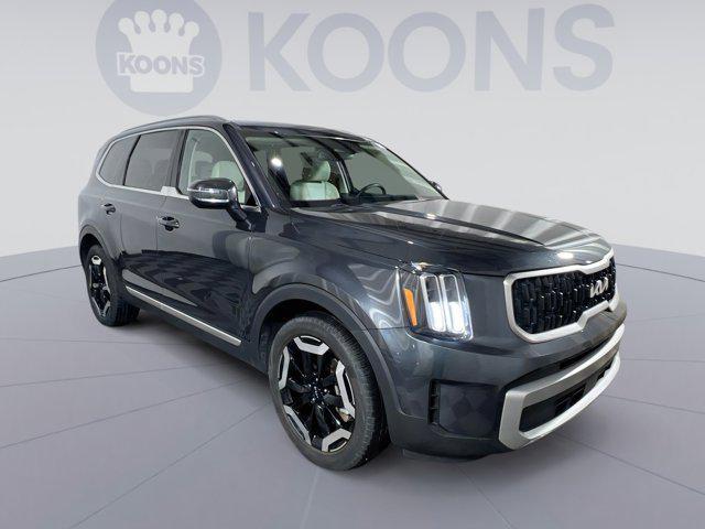 used 2023 Kia Telluride car, priced at $32,000